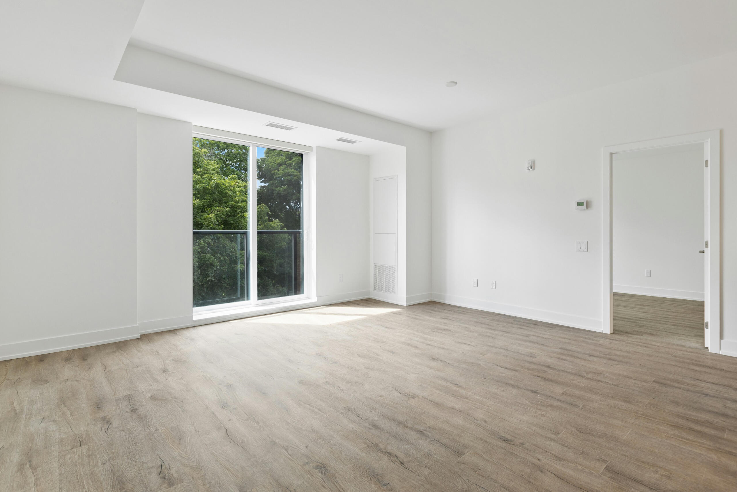 Casa Nueva, Vida Nueva Convertir nuestra casa en un hogar puede ser un gran reto, lo sé porque yo estuve ahí, con una casa vacía enfrente y no saber ni por donde empezar